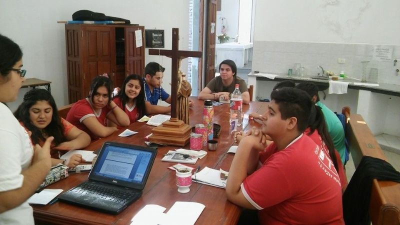 Jornada de reflexión sobre el ser cristiano, las redes sociales y la familia