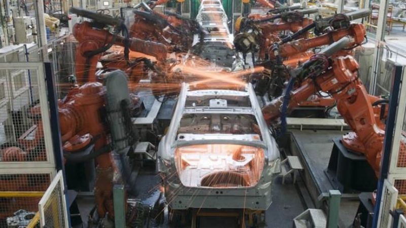 La economía cayó un 4,3% interanual en octubre