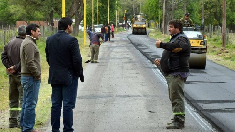 Asfaltan importante acceso vial a Piedra Blanca en FME