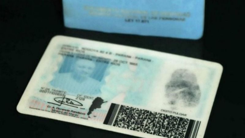 Desde noviembre, solo se podrá salir del país con el nuevo DNI