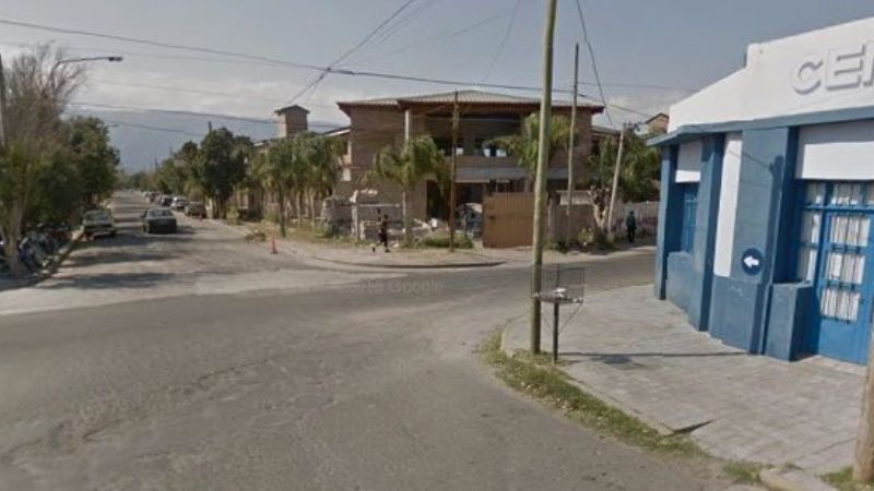 Dañan autos en la Plaza de San Isidro