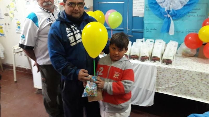 La Acer festejó el Día del Niño con los pequeños de Antapoca