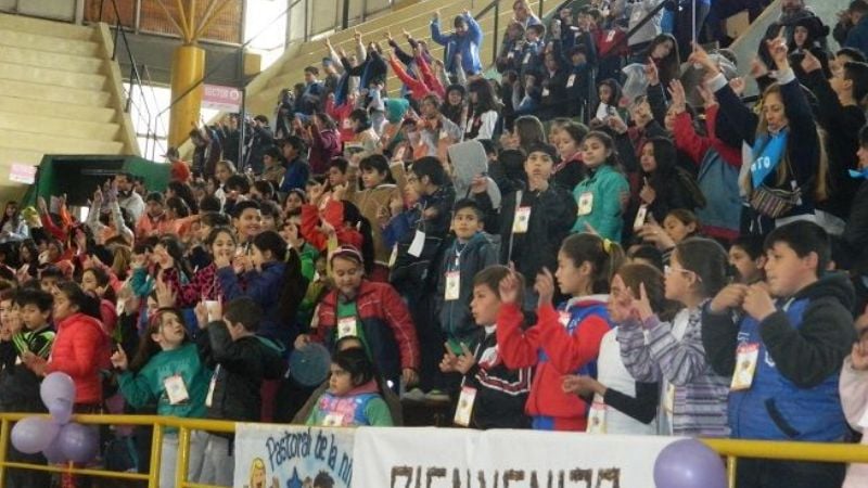 1.500 niños cantaron y adoraron a  Jesús en el Año de la Misericordia