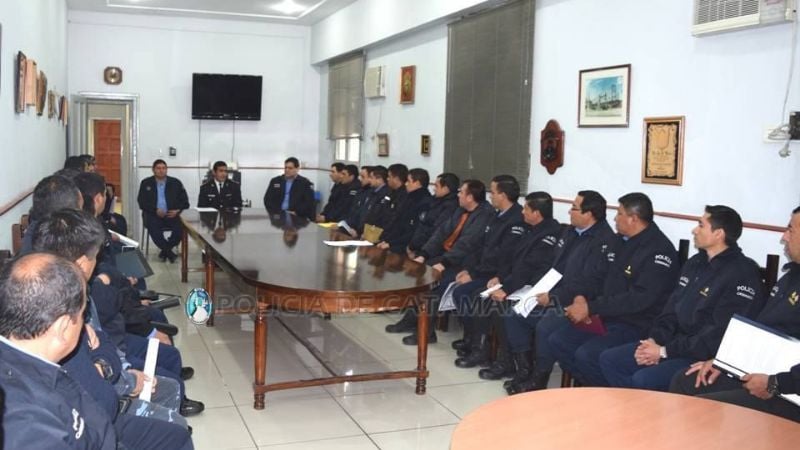 Quevedo se reunió con jefes de comisarías