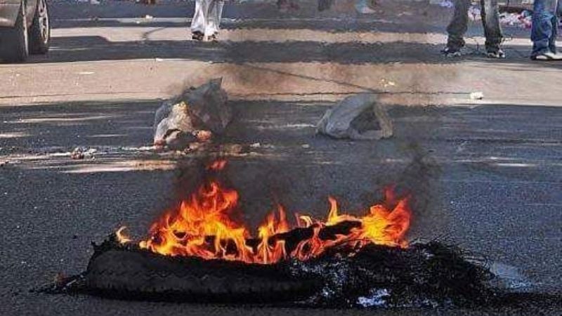 Reclaman pago de planes