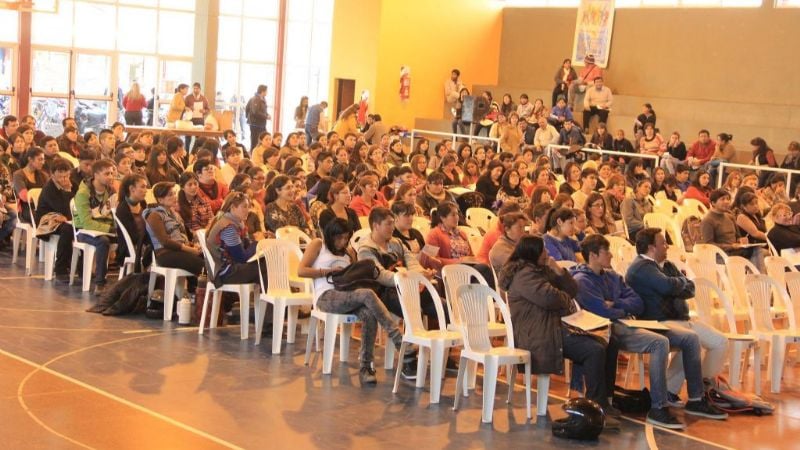 Más de cuatrocientos docentes hicieron un taller sobre la violencia en la escuela