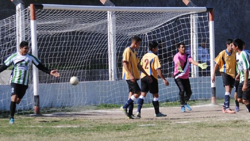 San Martín y “la Villa” no supieron mantener sus ventajas