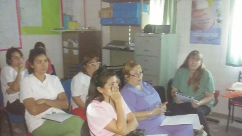 Cuidados iniciales del recién nacido de riesgo y traslado neonatal