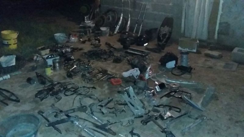 En megaoperativo, secuestran numerosas motopartes