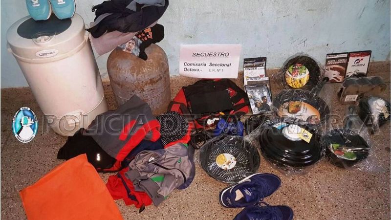 Aprehenden a un joven y demoran a un adolescente con elementos de dudosa procedencia