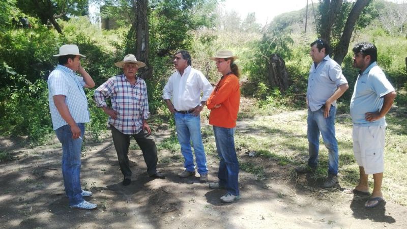 El ministro de Producción recorrió las zonas afectadas por el granizo