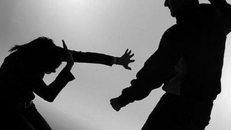 Un hombre intentó agredir a su pareja y fue aprehendido