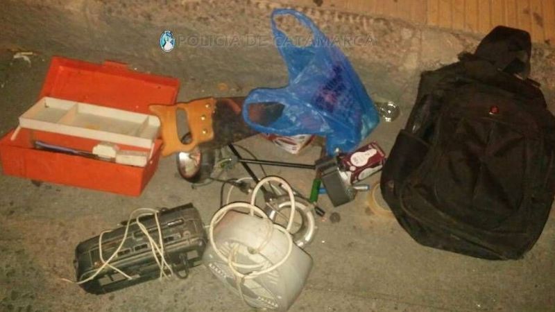 Demoran a tres adolescentes con elementos de dudosa procedencia