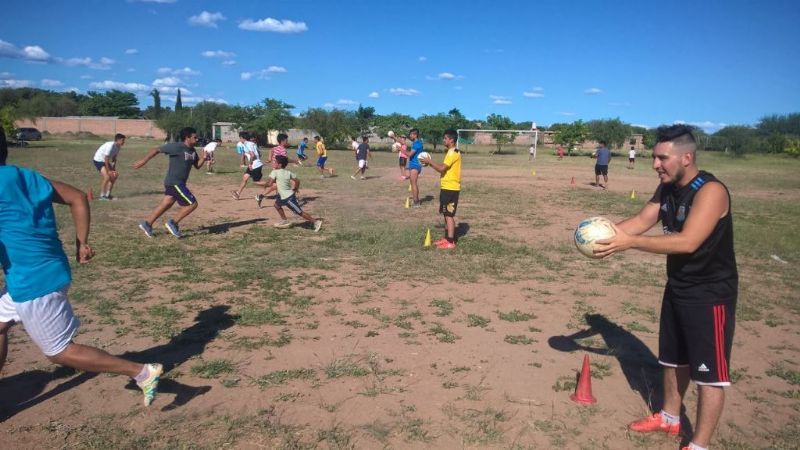 Federal C: Deportivo Obrero, refuerzos y entrenamiento