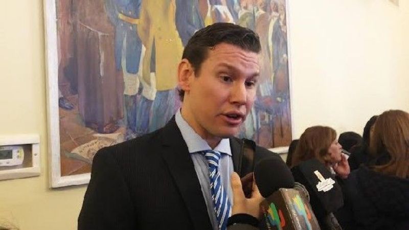 Reuniones por la línea gratuita para la prevención del suicidio