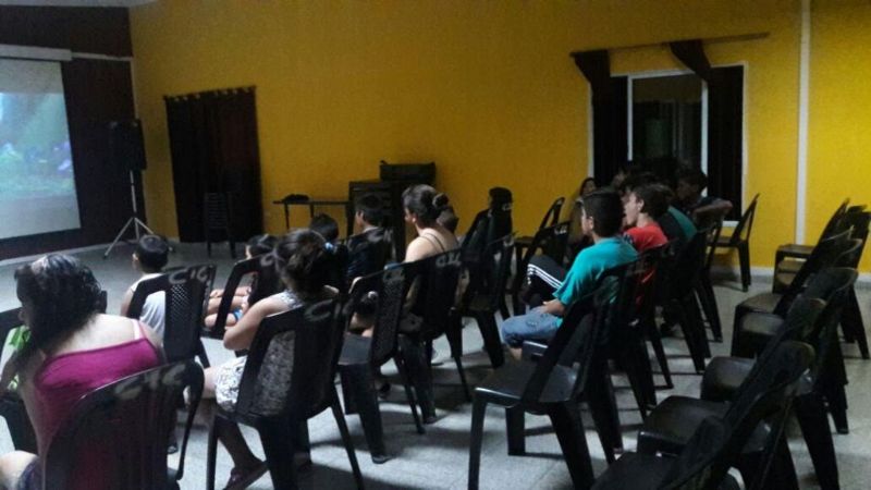 Intensa recorrida del cine móvil INCAA/Cultura por el interior y capital