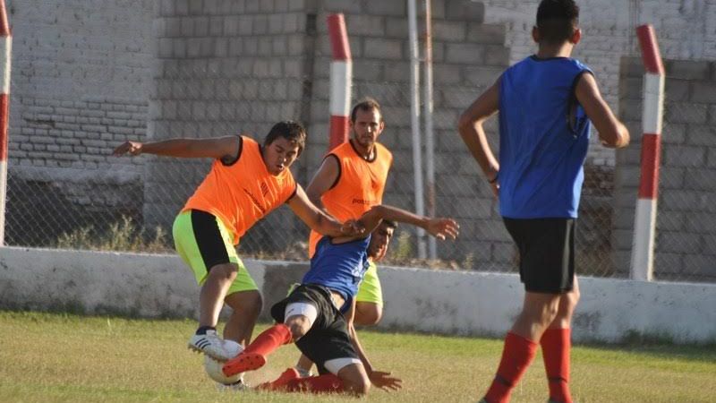 Positivo amistoso y presente alentador para Villa Cubas