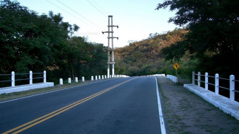 Vuelco en la ruta provincial 4