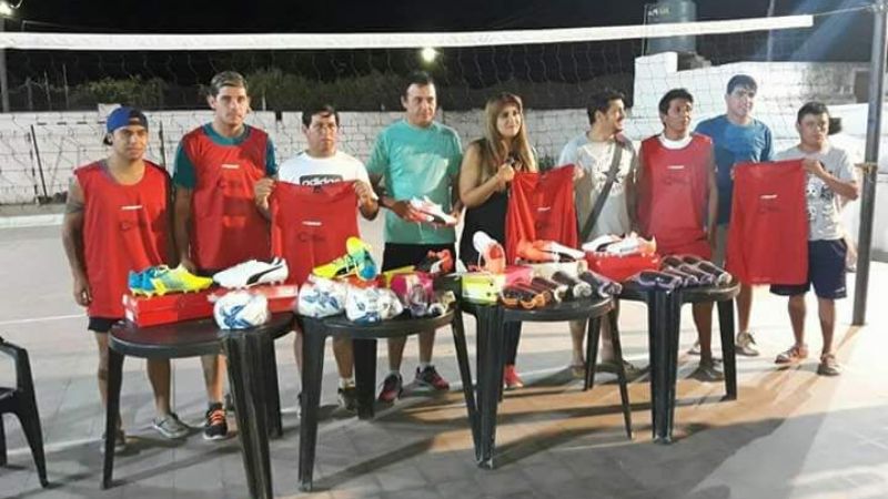 Rumbo al Federal C: San Martín recibió indumentaria