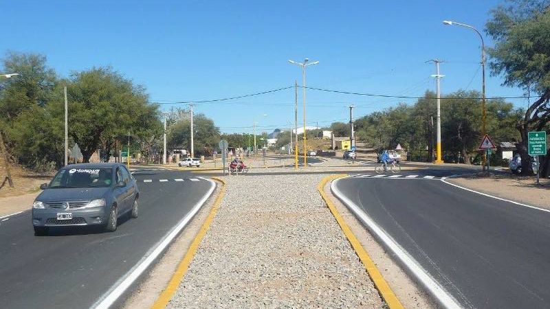 Derrape en la rotonda de ingreso a Banda de Varela