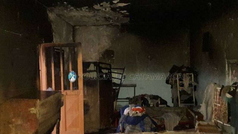 Voraz incendio en una vivienda de la Capital