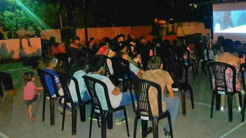 Exitosas exhibiciones del cine móvil en Capital y el interior