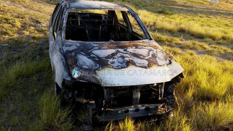 Se incendió un auto en el que iban 7 personas