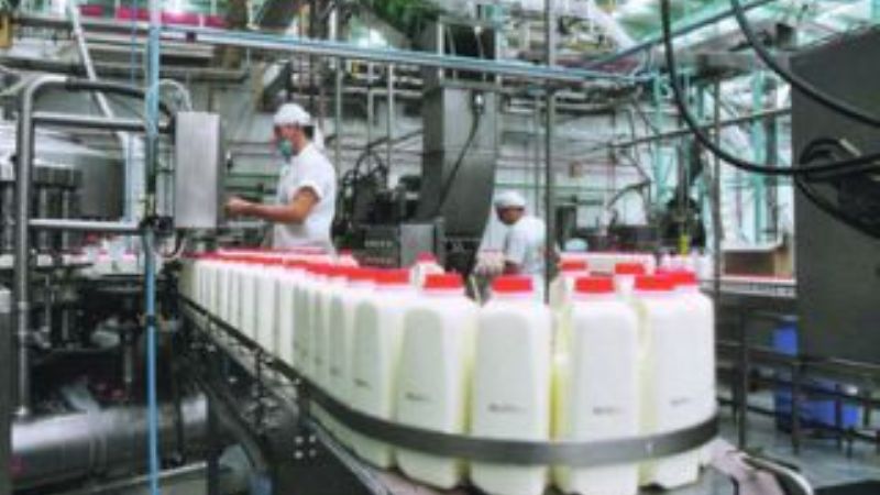 Según el INDEC, la industria cayó un 4,6% durante 2016