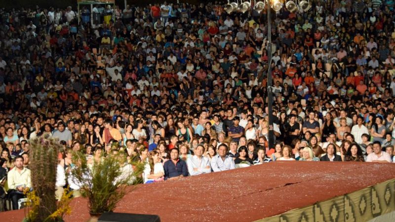 Miles de espectadores recibieron la apertura de temporada verano 2017 en Santa María