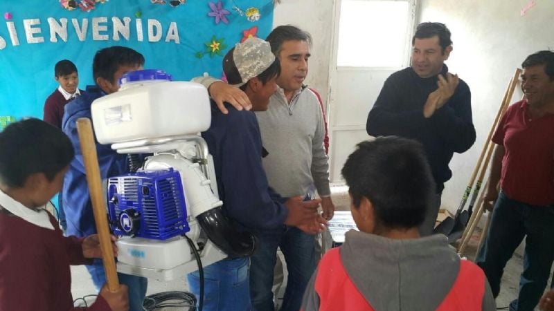 Raúl Chico visitó la zona serrana  del valle del Cajón