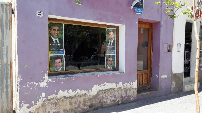 Volvieron a atacar la sede del candidato a senador Raúl Chico