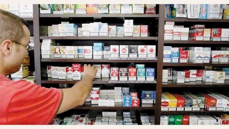 Los cigarrillos aumentan mañana