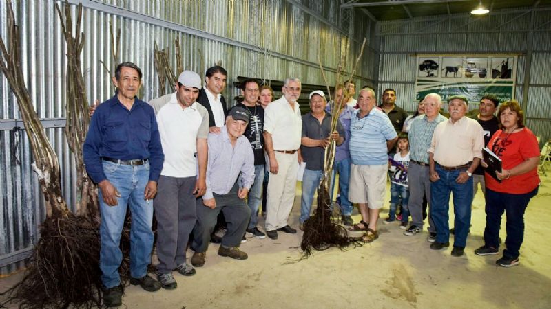 Cordero Varela visitó a productores de La Merced y Monte Potrero
