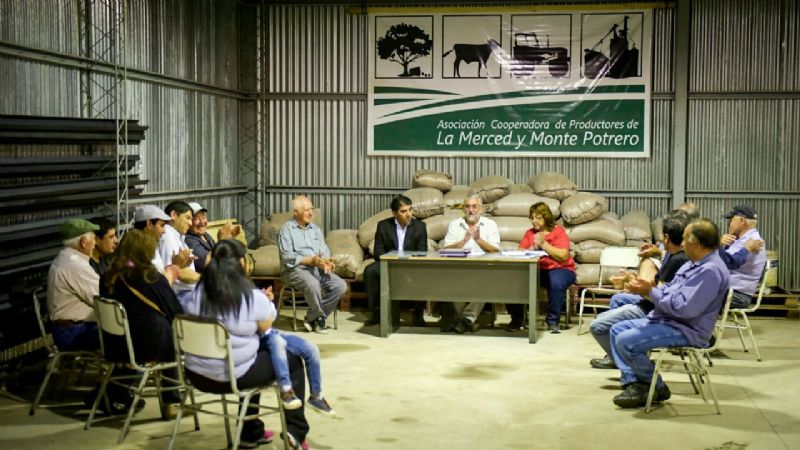 Cordero Varela visitó a productores de La Merced y Monte Potrero