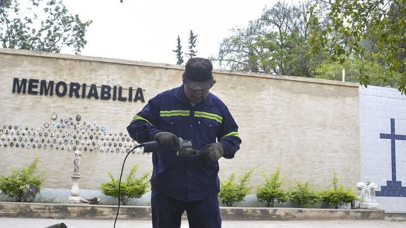 Construcción de nuevos nichos en el cementerio