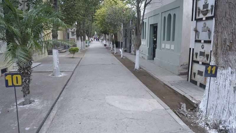 Construcción de nuevos nichos en el cementerio