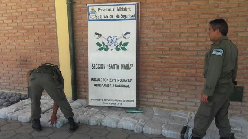 Camionero llevaba más de 100 kilos de hoja de coca