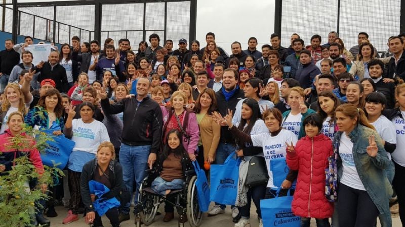 Candidatos del FJPV llevaron sus propuestas a las 920 Viviendas