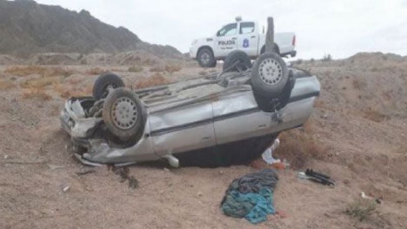 Tres catamarqueños heridos en un tremendo vuelco en ruta 60