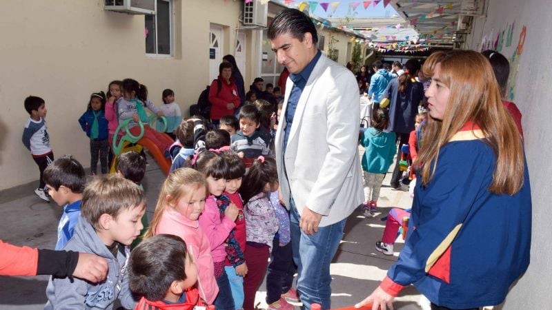 Más de 100 chicos de Paclín visitaron el Jardín Maternal de Senadores