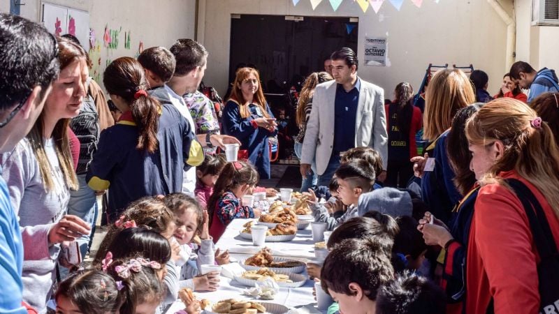 Más de 100 chicos de Paclín visitaron el Jardín Maternal de Senadores