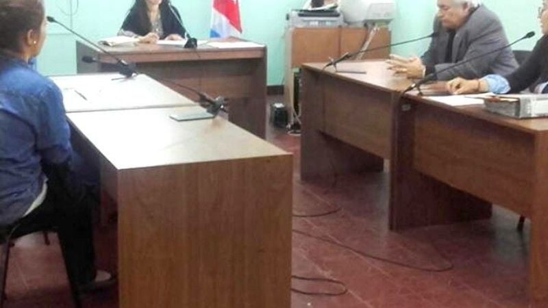 Frias: mujer fue condenada por estafar a 51 alumnos