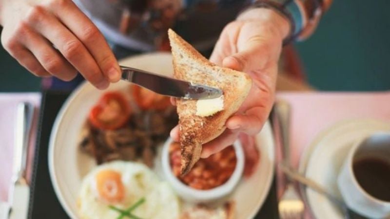 Por qué desayunar poco o nada es muy peligroso