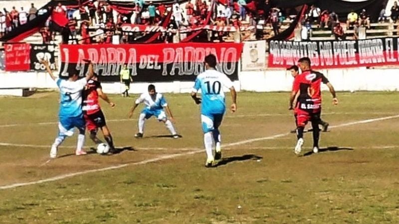 El “Sagrado” se complicó con sus errores y perdió