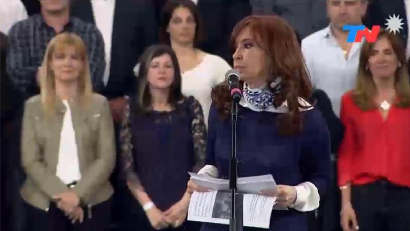 Cristina Kirchner cierra hoy su campaña en el estadio de Racing