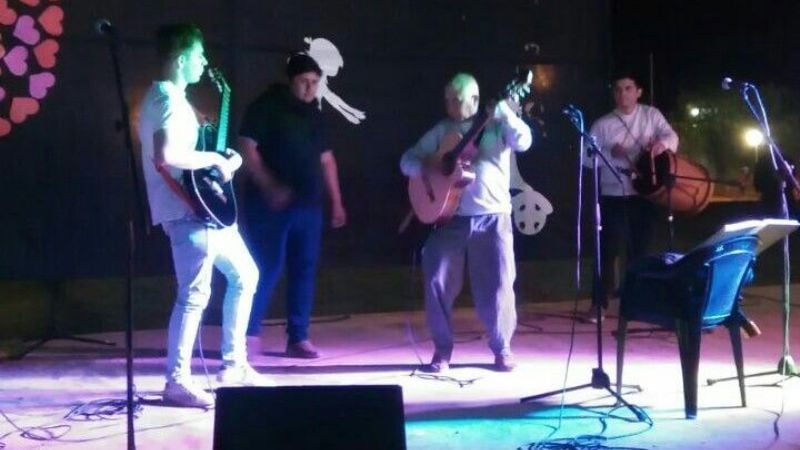 Festejos de las madres en San Antonio de La Paz