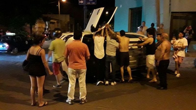 Choque y vuelco en la ciudad