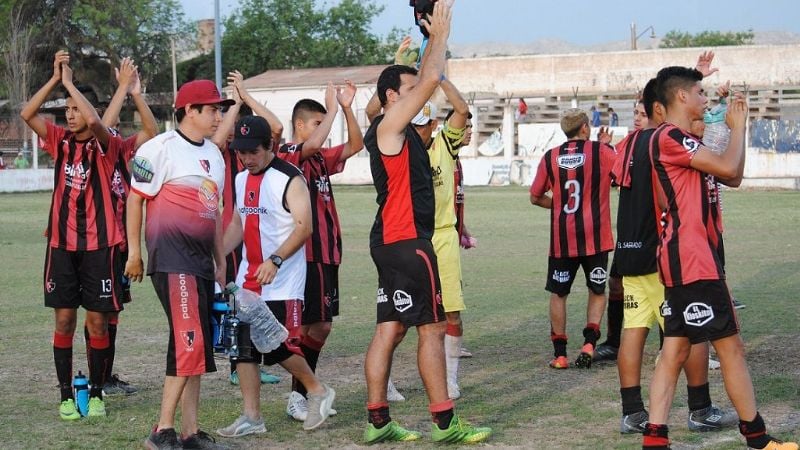 “Defe” se desquitó con el “CAI” en la “local”