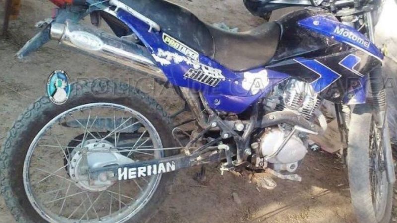 En un confuso hecho, un hombre tenía en su casa una moto ajena