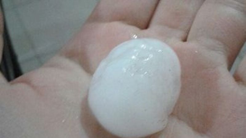 Feroz pedrada en La Merced